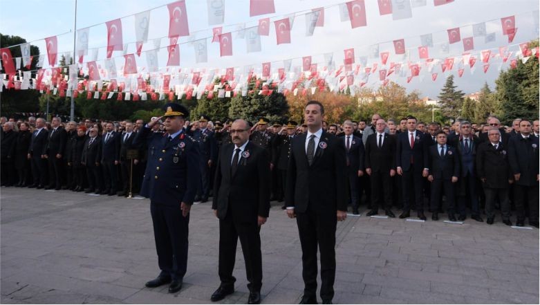 Rektör Oğurlu, Atatürk’ü Anma Töreninde