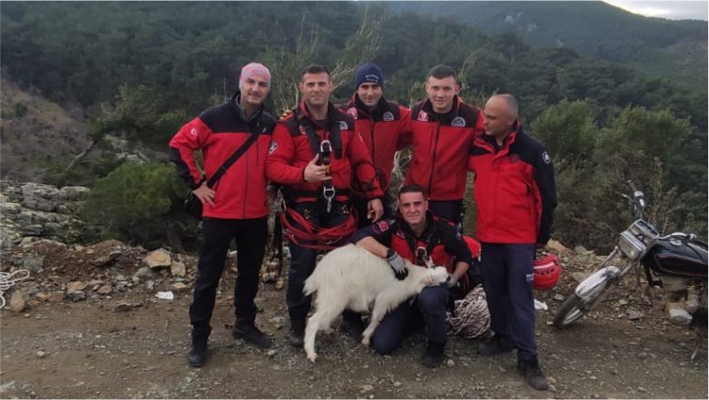 BURHANİYE’DE KEÇİ KURTARMA OPERASYONU