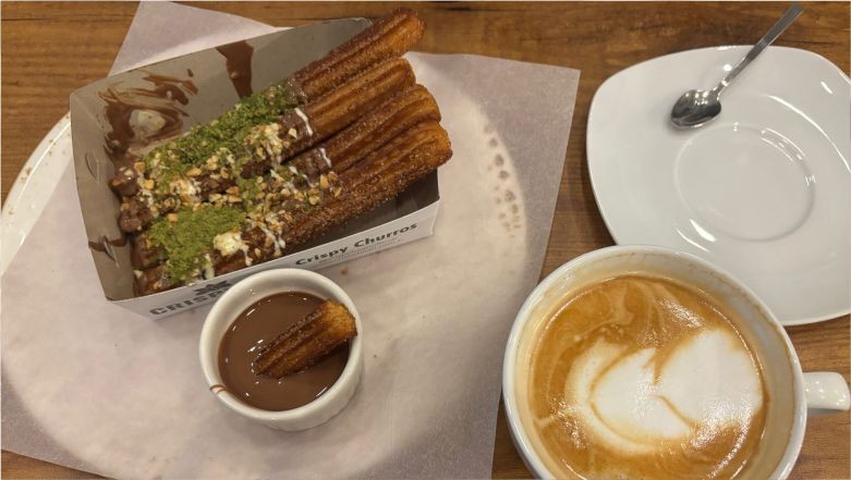 Churros ve Sütlü Kahve: Tatlı ve Lezzet Dolu Bir Kombinasyon