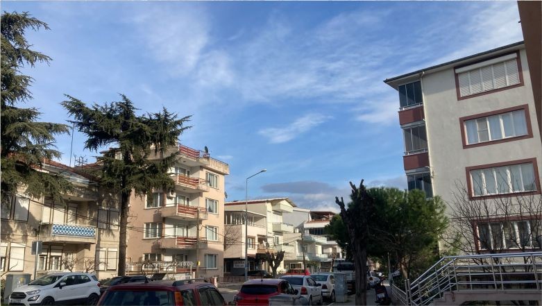Balıkesir’de Güneşli Hava Halkı Dışarıya Çekti!