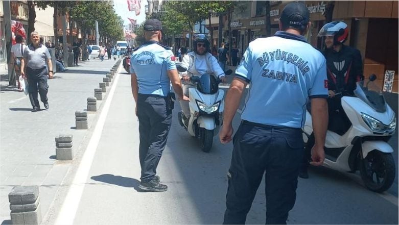 Milli Kuvvetler Caddesi’nde motosiklet denetimi