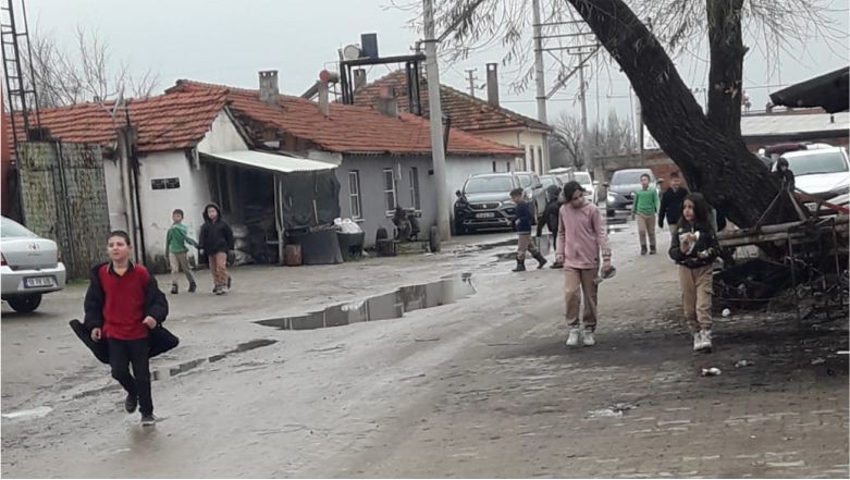 Karamanköy'de Delinatör Krizi Karamanköy'de Delinatör Krizi