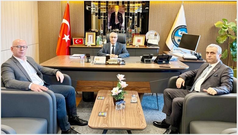 Serkan Sarı’dan Erol Ayvaz’a Ziyaret: Esnaf İçin Dayanışma Mesajı