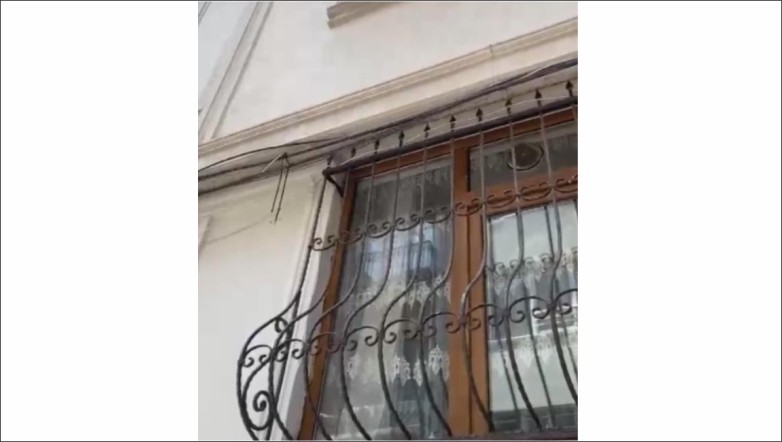 'Örümcek Adam' Gibi Hırsız Kameraya Yakalandı!