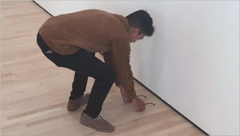 Burak Dalgın’dan ‘Gözlük’ Göndermesi