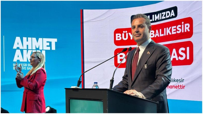 Ahmet Akın Balıkesir’de Coşkuyla 1. Yılını Kutladı Ahmet Akın Balıkesir’de Coşkuyla 1. Yılını Kutladı