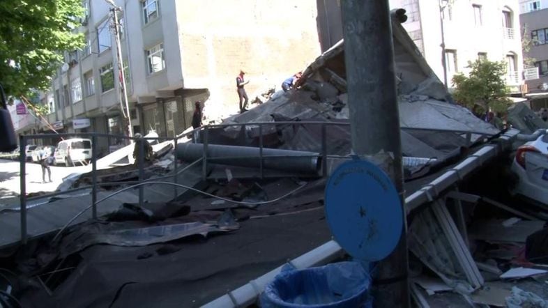 İstanbulda çöken bina'da kaçak kat tespit edildi