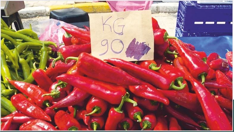 Pazarda Yüzleri Güldüren Fiyat: Köy Biberi 50 TL