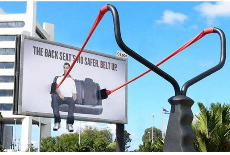 En Çarpıcı Reklam Panoları