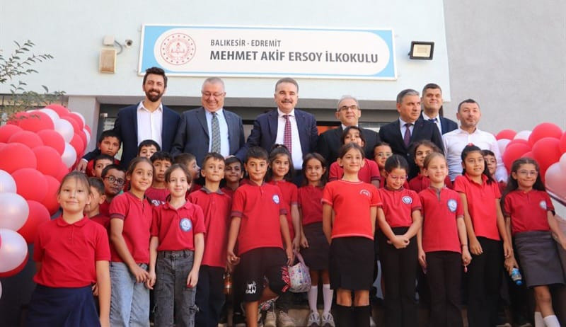 Edremit’te İlköğretim Haftası Coşkuyla Kutlandı - 1. resim