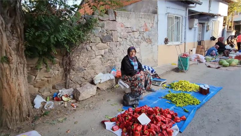 Cuma Pazarı’nda Kadınların Sesi Yükseliyor