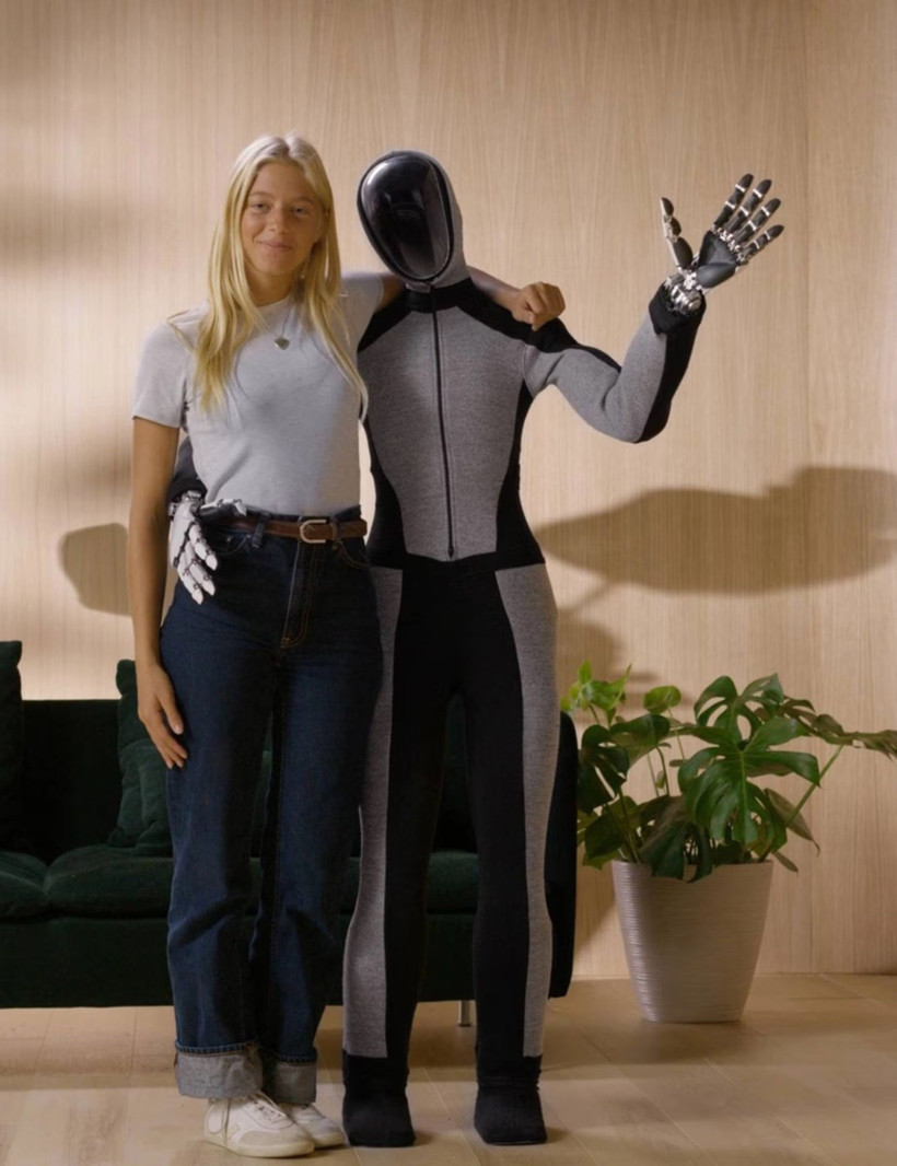 Çamaşır Katlayan, Evi Toplayan ve Öğrenen İnsansı Robot NEO Tanıtıldı - 2. resim