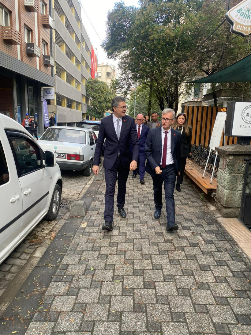 CHP’li Ensar Aytekin, Altıeylül İlçe Başkanlığını Ziyaret Etti - 6. resim