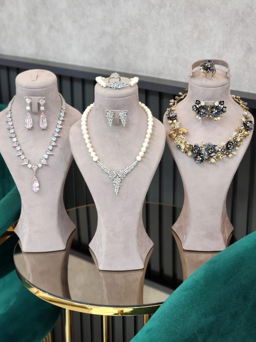  Balıkesir’de Gümüşe İlgi Arttı, İnci Takılar Gözde!