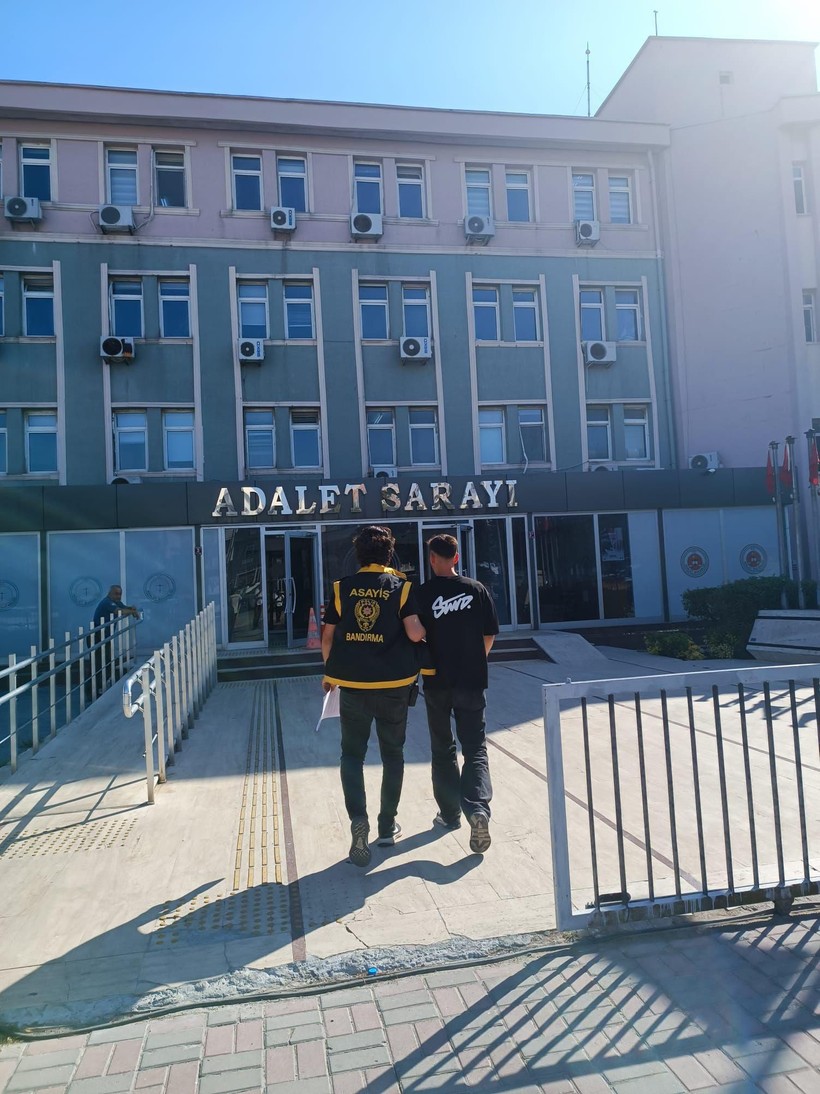 Balıkesir’de Aranan 42 Şahıs Eş Zamanlı Operasyonla Yakalandı