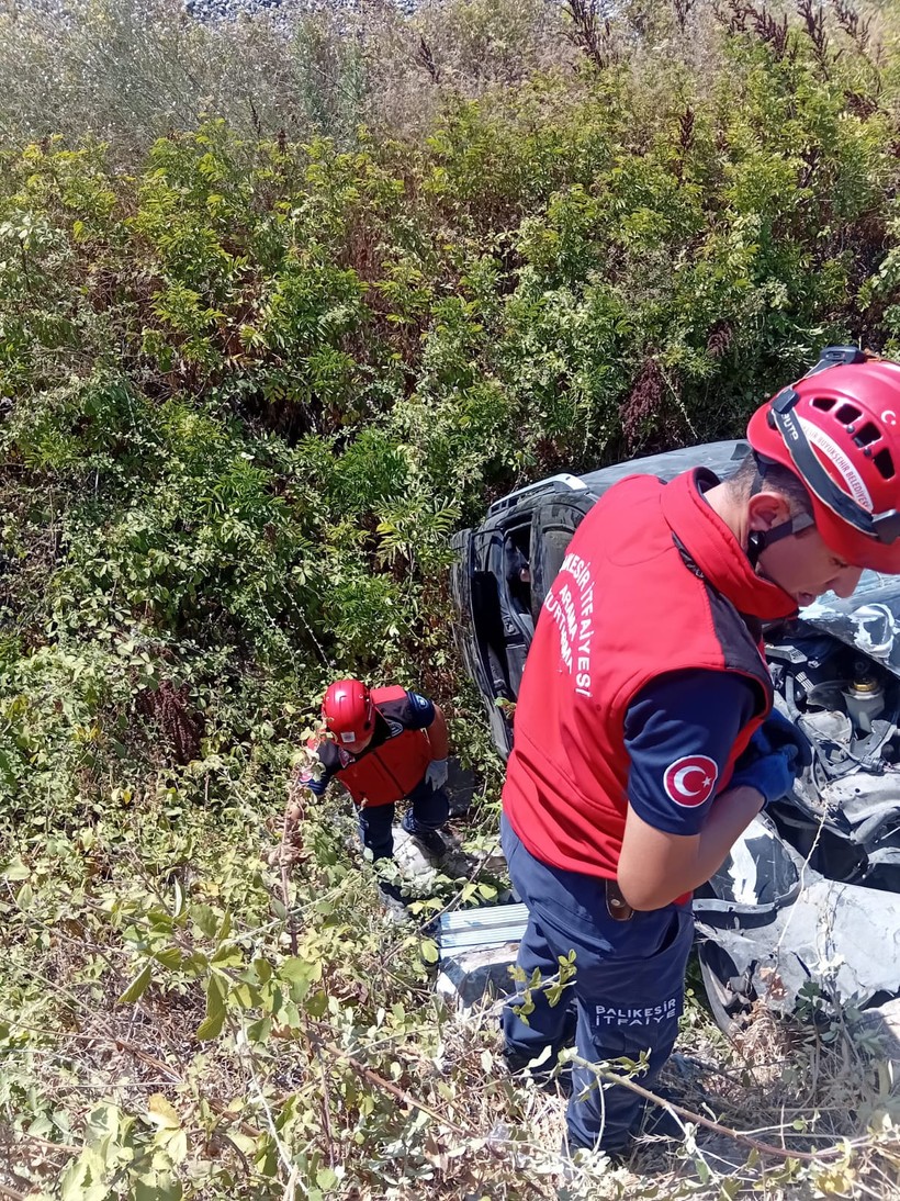 Balıkesir-Bandırma Yolunda Feci Kaza 1 Ölü, 2 Yaralı