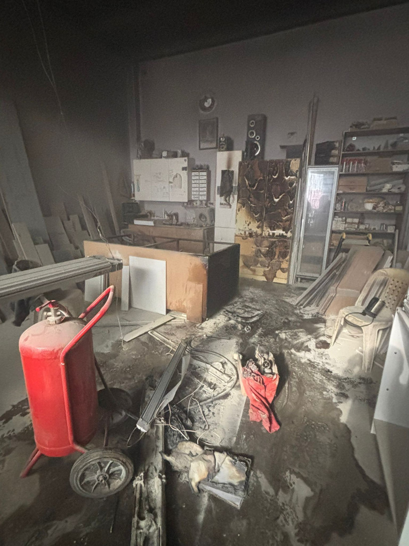 Edremit’te İmalathanede Çıkan Yangın Korkuttu - 1. resim