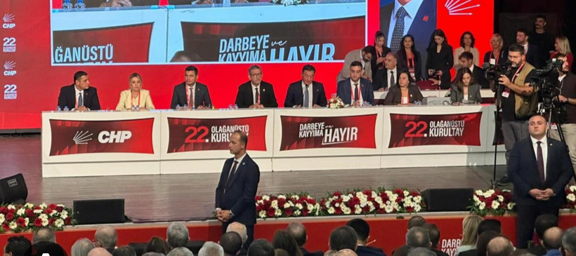 CHP Kurultayında Balıkesir Sürprizi: Erden Köybaşı Kurultayda Katip Yerinde! - 1. resim