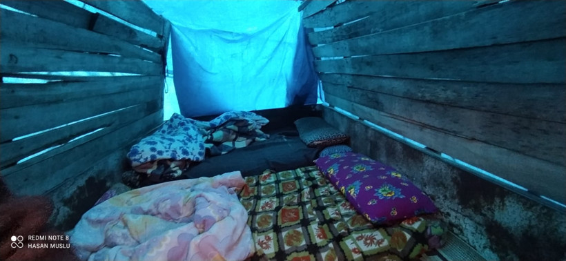 Balıkesir'de Nerde Vali? Nerde Kaymakam ?Nerde Siyasiler? 72 Yaşında Depremzedenin Acı İsyanı! - 2. resim