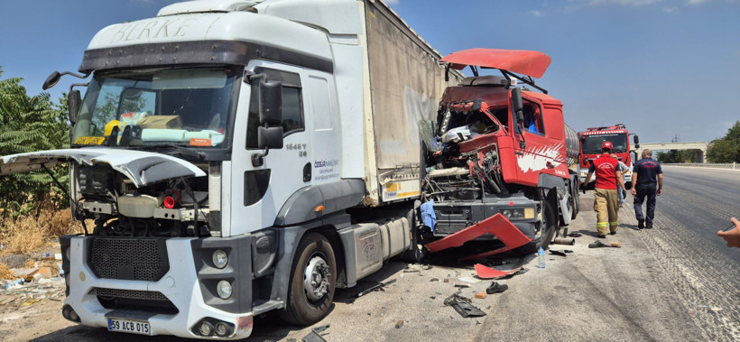 Kosova Rampası’nda Çift Taraflı Kaza! 