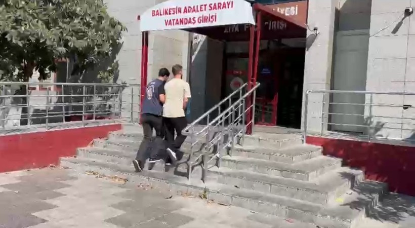  Balıkesir’de Siber Suç Operasyonu Zararlı Yazılım Satan Şahıs Tutuklandı