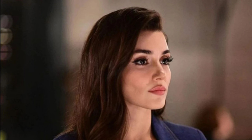 Galada Hande Erçel Fırtınası