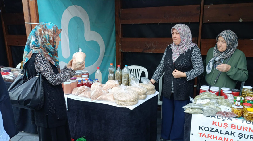 Kozalak Şurubu Çarşının Gözdesi