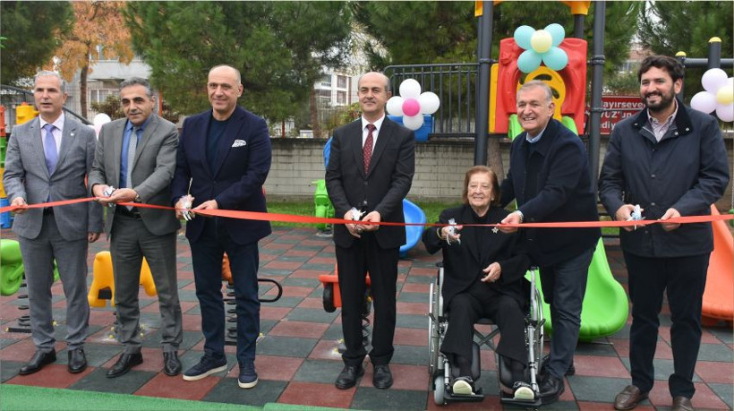 Mutia Yavuz’dan Miniklere Anlamlı Armağan - 1. resim