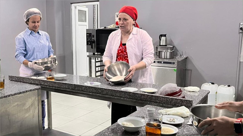 Gastronomi Akademisi'nden "Karanfilli Bayram Ekmeği" Eğitimi