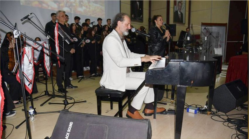 “Kim Var?” Sanat Etkinliği Balıkesir’de Gerçekleşti