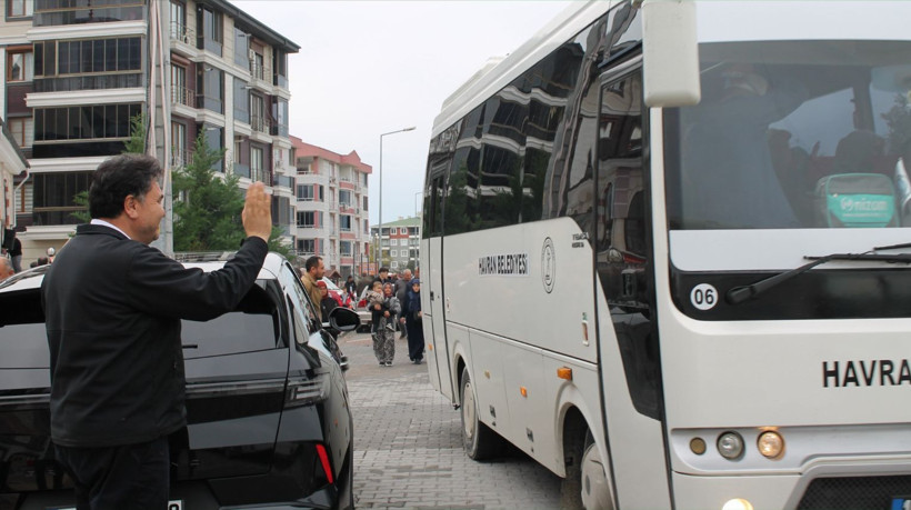 Başkan Ersoy, Umre Yolcularını Dualarla Uğurladı