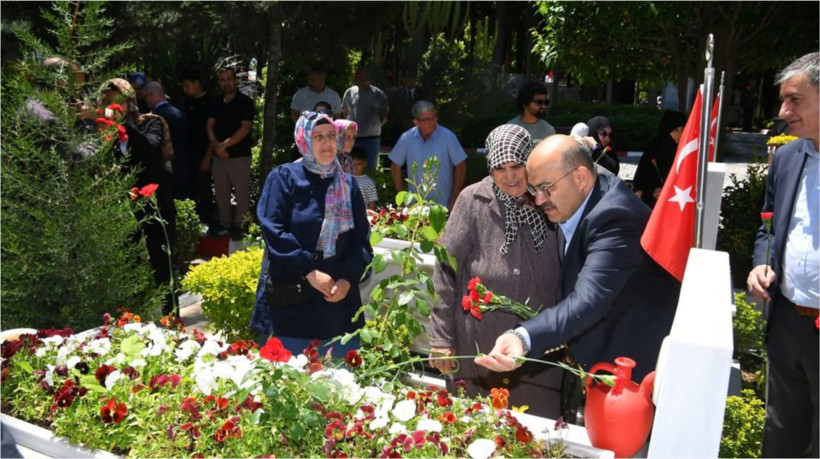 Balıkesir’de Anlamlı Şehitlik Ziyareti