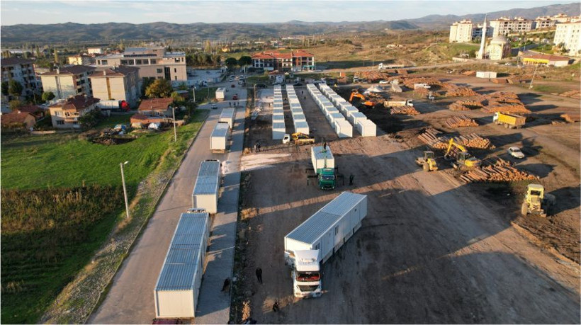 Sındırgı’da Depremzedelere Umut: Konteyner Kent Yükseliyor - Resim: 2