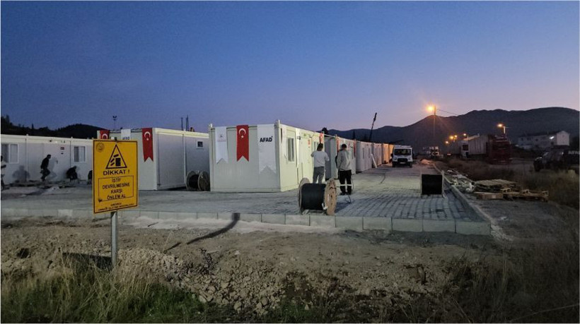 Sındırgı’da Depremzedelere Umut: Konteyner Kent Yükseliyor - Resim: 6