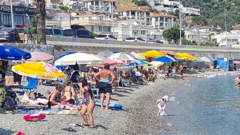 Sıcaktan Bunalanlar Sahillere Akın Etti