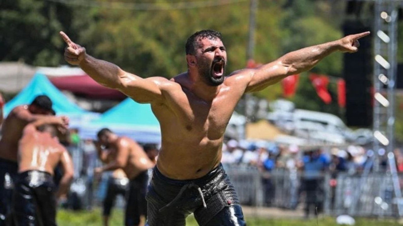 Balıkesir Büyükşehir Belediyesporlu güreşçi Enes Doğan kimdir? Nereli, kaç yaşında?