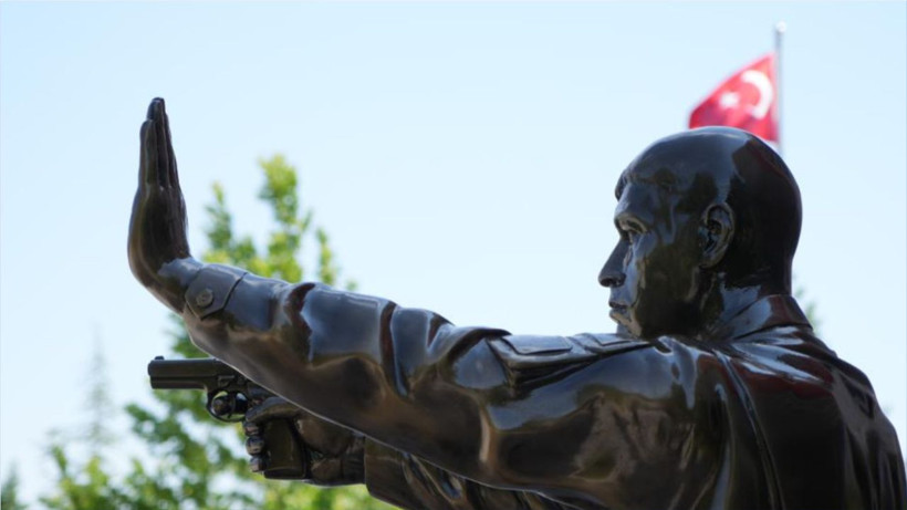 Darbe seyrini değiştiren kahraman: Ömer Halis Demir