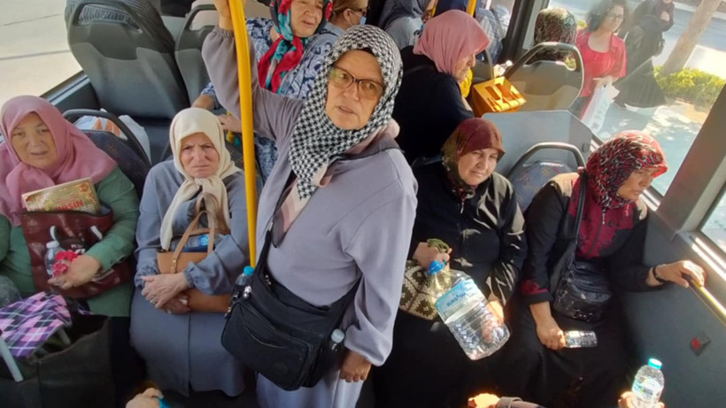 Çınarlıdere Mezarlığı Otobüsünde Yoğunluk Tepki Çekti