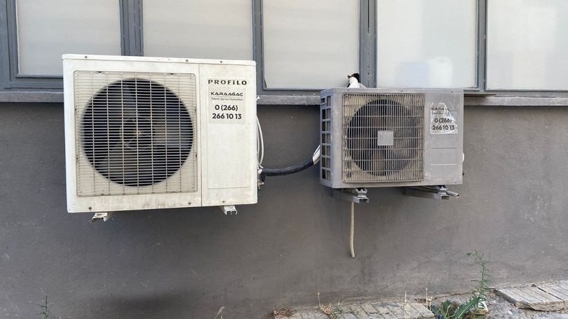 Balıkesir'de Binaların Cephesi Dış Üniteye Teslim