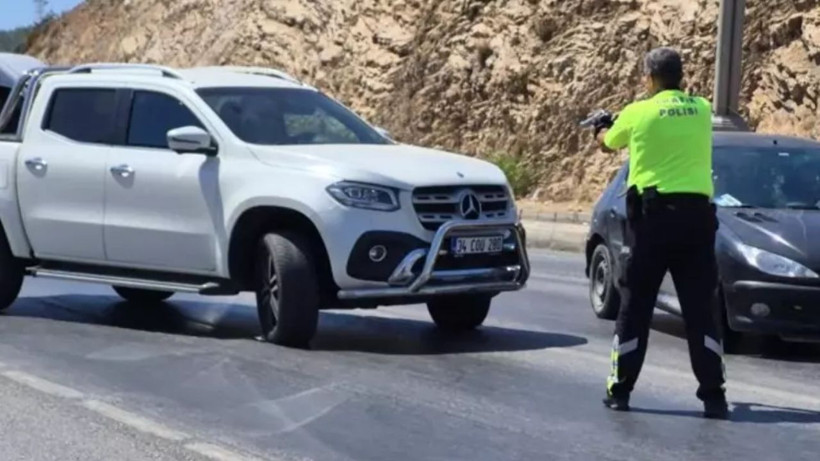 Dilan Çıtak “ın Trafikte Zor Anları Polis Havaya Ateş Etti