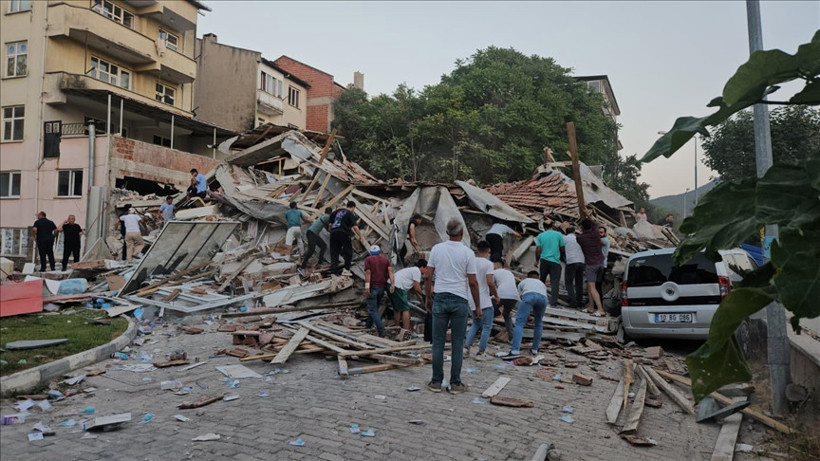 Sındırgı 6.1’lik Depremin Ardından 786 Kez Sallandı