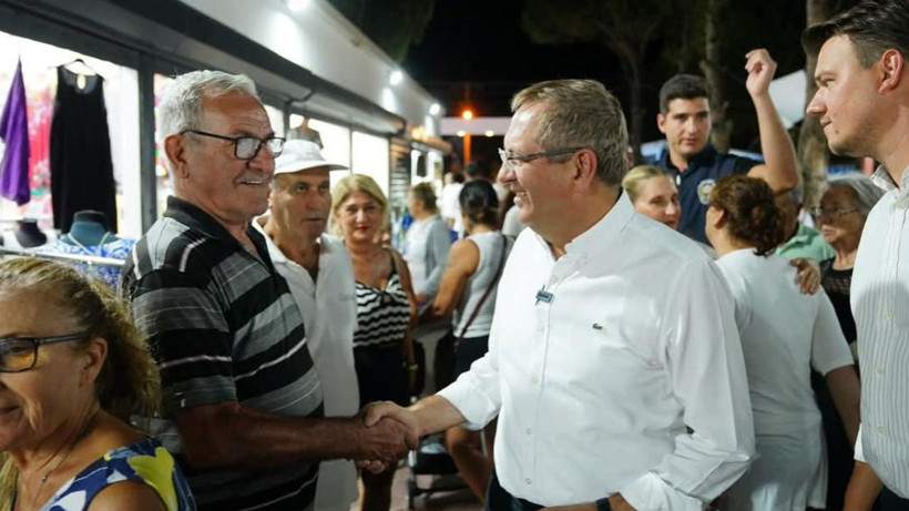 Altınova'nın Cazibe Merkezi: Sahil Gece Pazarı Yeni Yüzüyle Açıldı