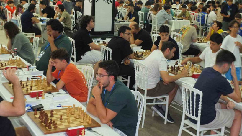 Balıkesir’de uluslararası satranç heyecanı başladı