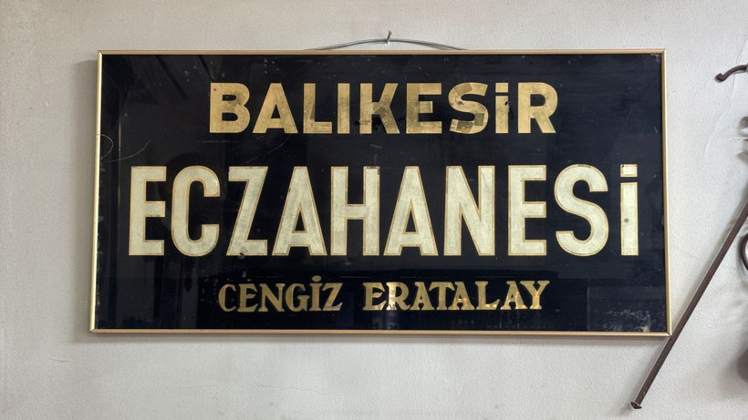 eczaneci kitapsever