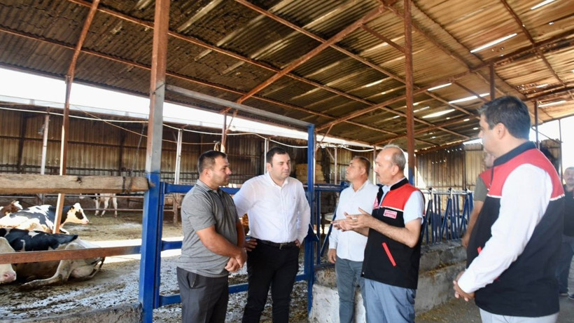 Balıkesir'de Çiftlik Yangınında Hayvanları Telef Olan Yetiştiriciye Destek