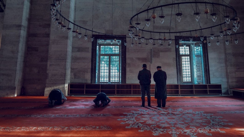 Balıkesir'de 10 Ekim 2025 Cuma Günü Namaz Vakitleri - 1. resim