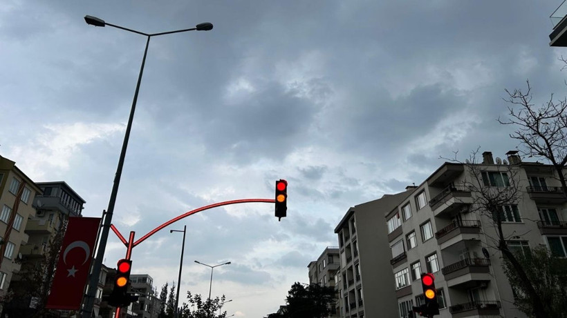 Balıkesir'de Sağanak Geçişleri Başladı