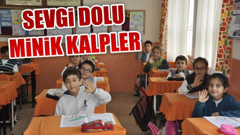 Sevgi dolu minik kalpler