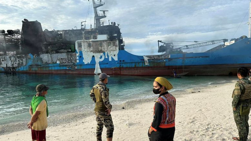 Filipinler'de feribotta yangını: 12 ölü 14 yaralı