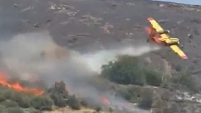 Son Dakika! Yangına Müdahale Eden Söndürme Uçağı Düştü. İşte Görüntüler...